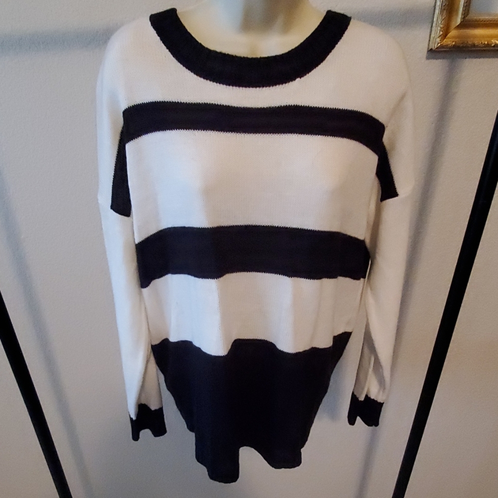 Black and White Striped Sweater Size XL